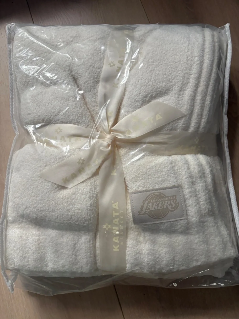 Kanata Throw blanket with Los Angeles Lakers Logo